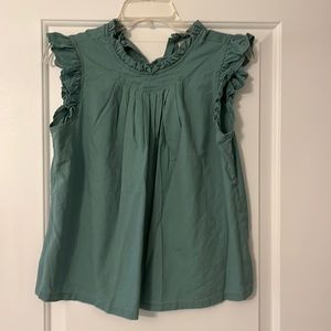 Universal thread ruffle sleeve swing top